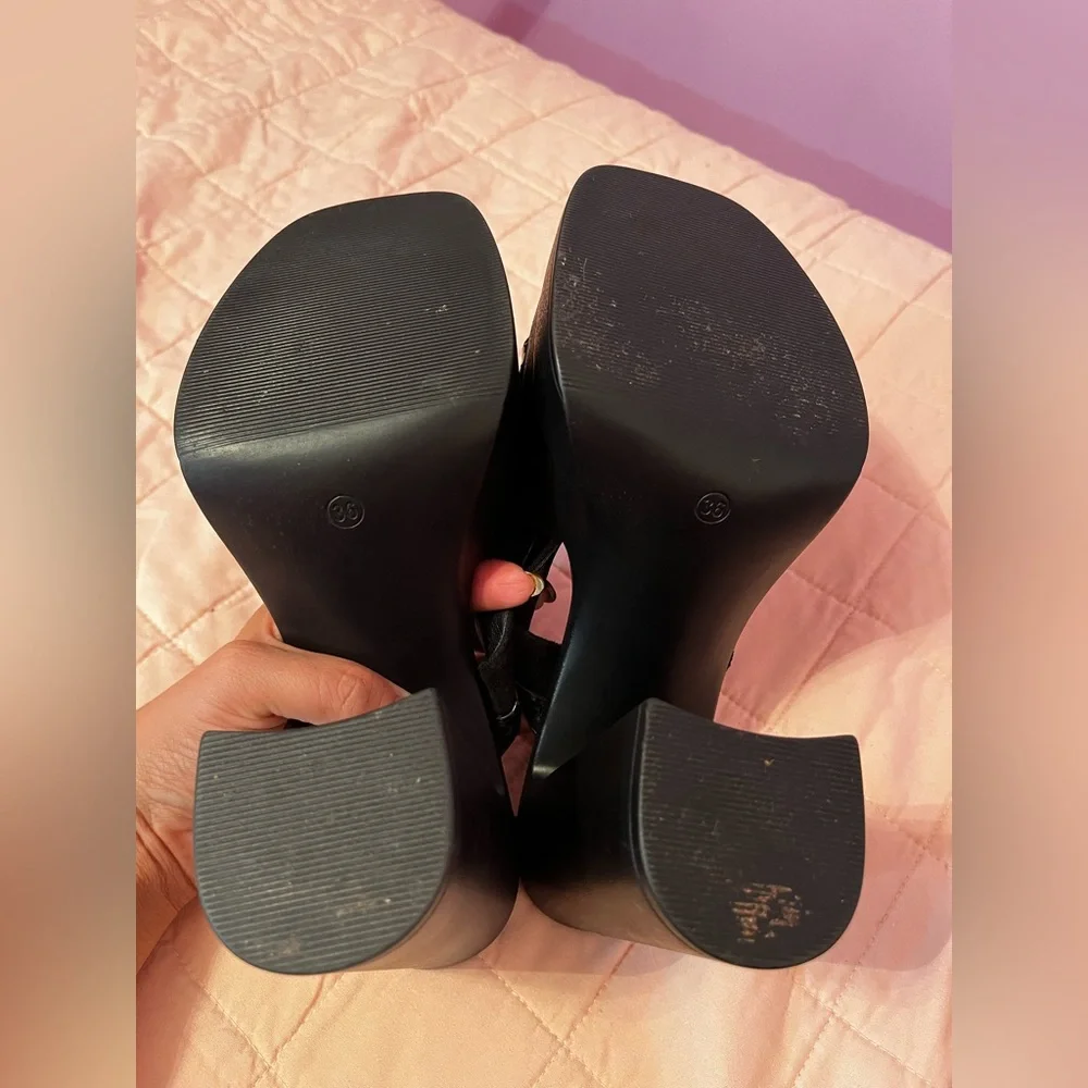 SHEIN Iridescent Black Platform Sandals